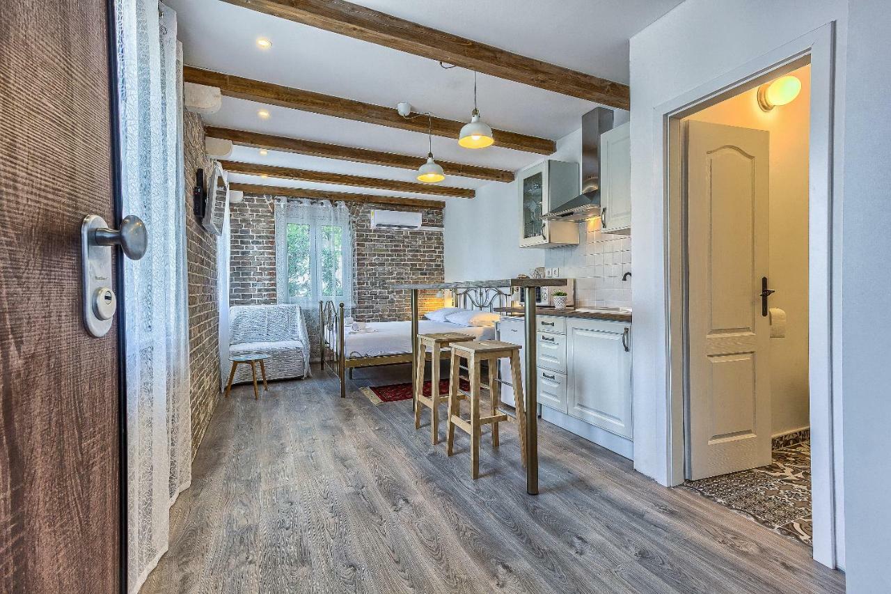 Charming Studio Apartment Split Exterior foto